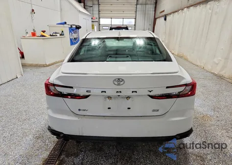 2025 Toyota Camry Xse z USA, uszkodzony, nr VIN 4T1DAACK3SU131481